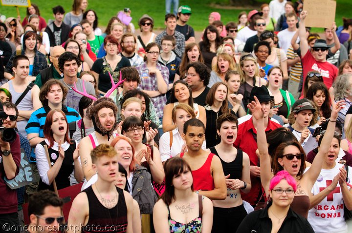slutwalk-crowd.jpg